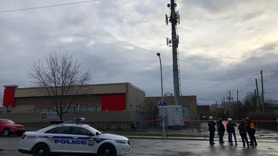 Laval cellphone tower 